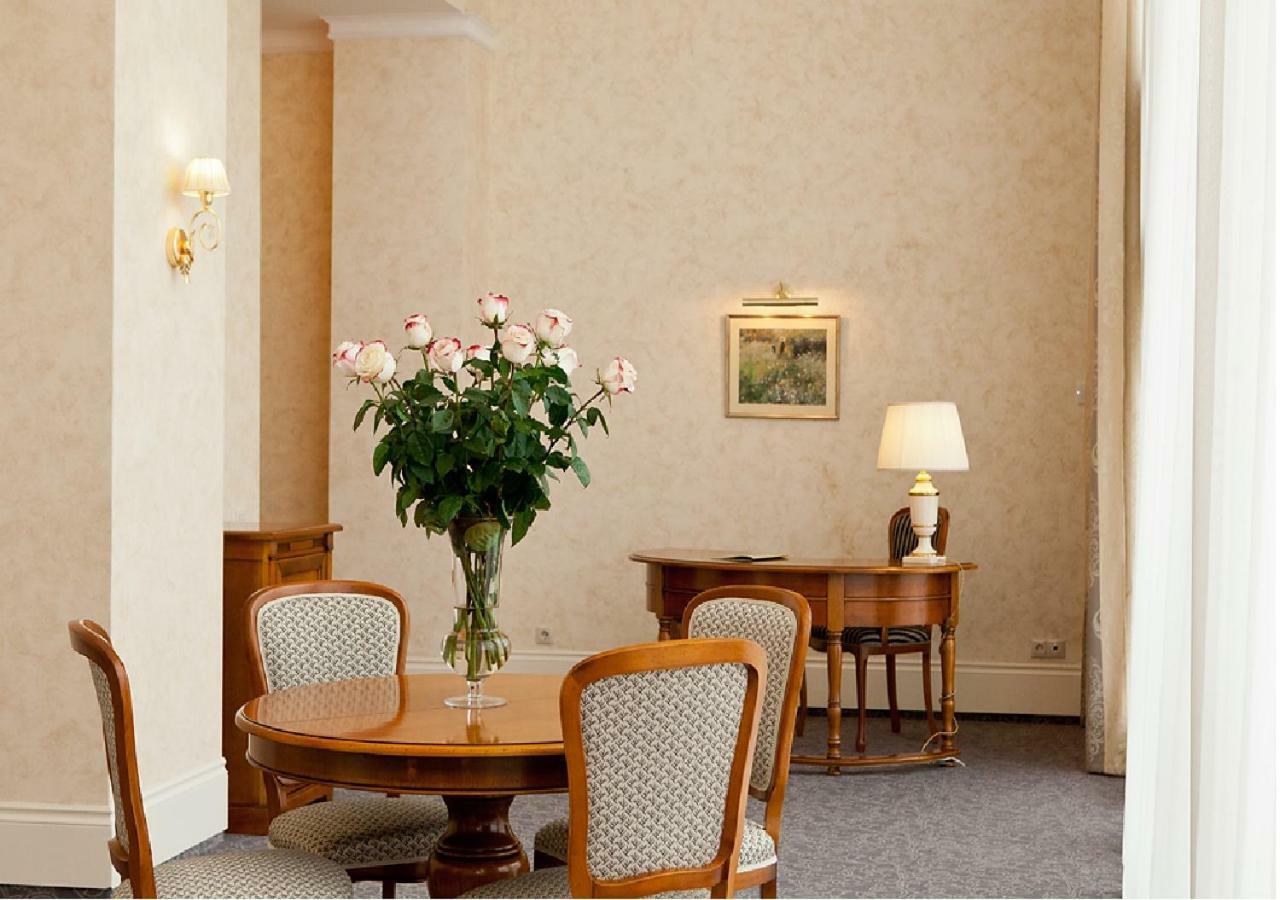 Soft Hotel Krasnojarsk Exteriör bild